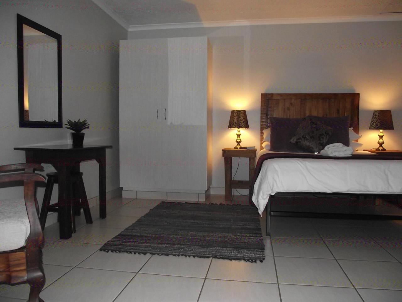 De Nachtuilen Guesthouse Upington Exterior photo