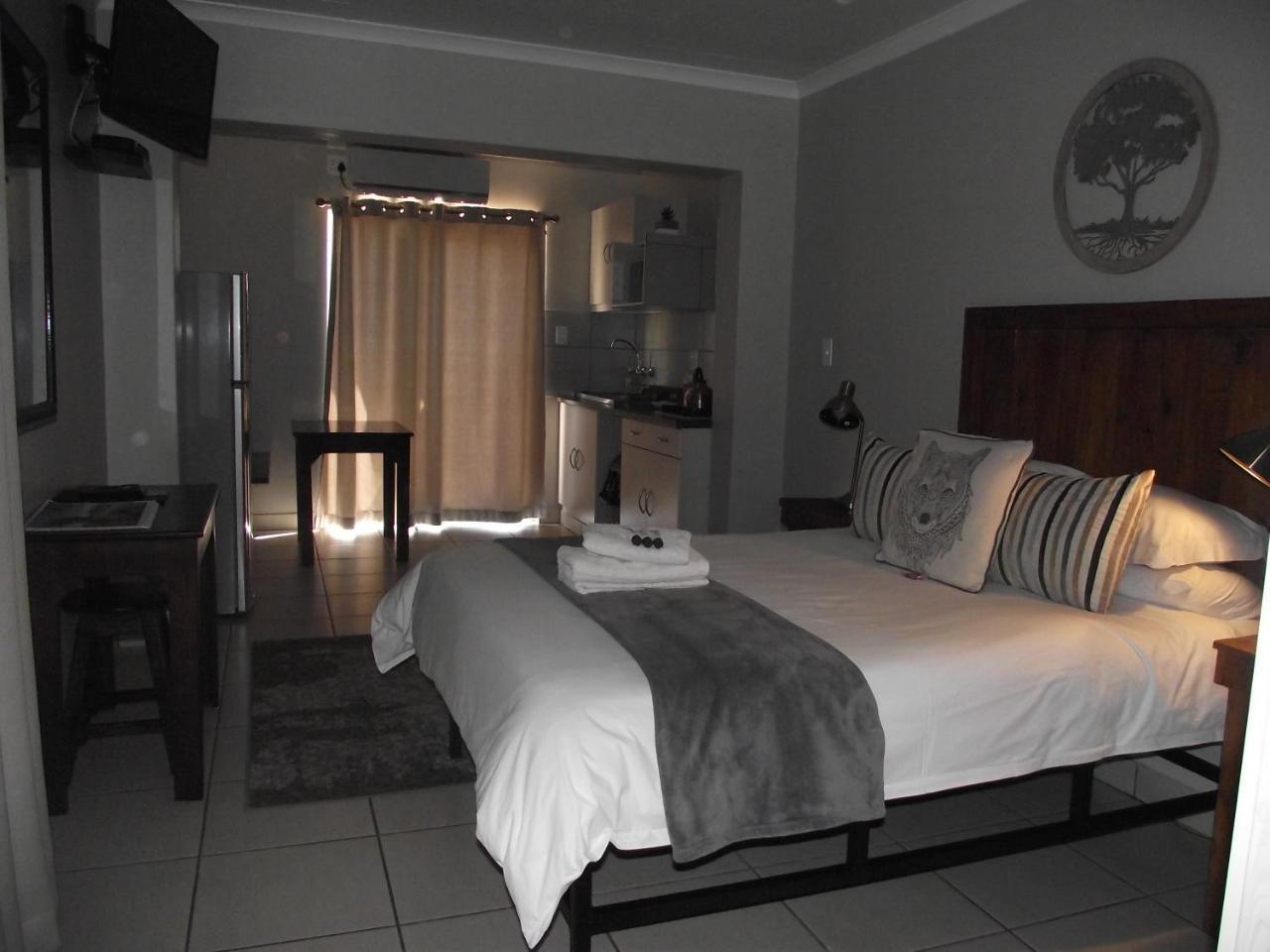 De Nachtuilen Guesthouse Upington Exterior photo